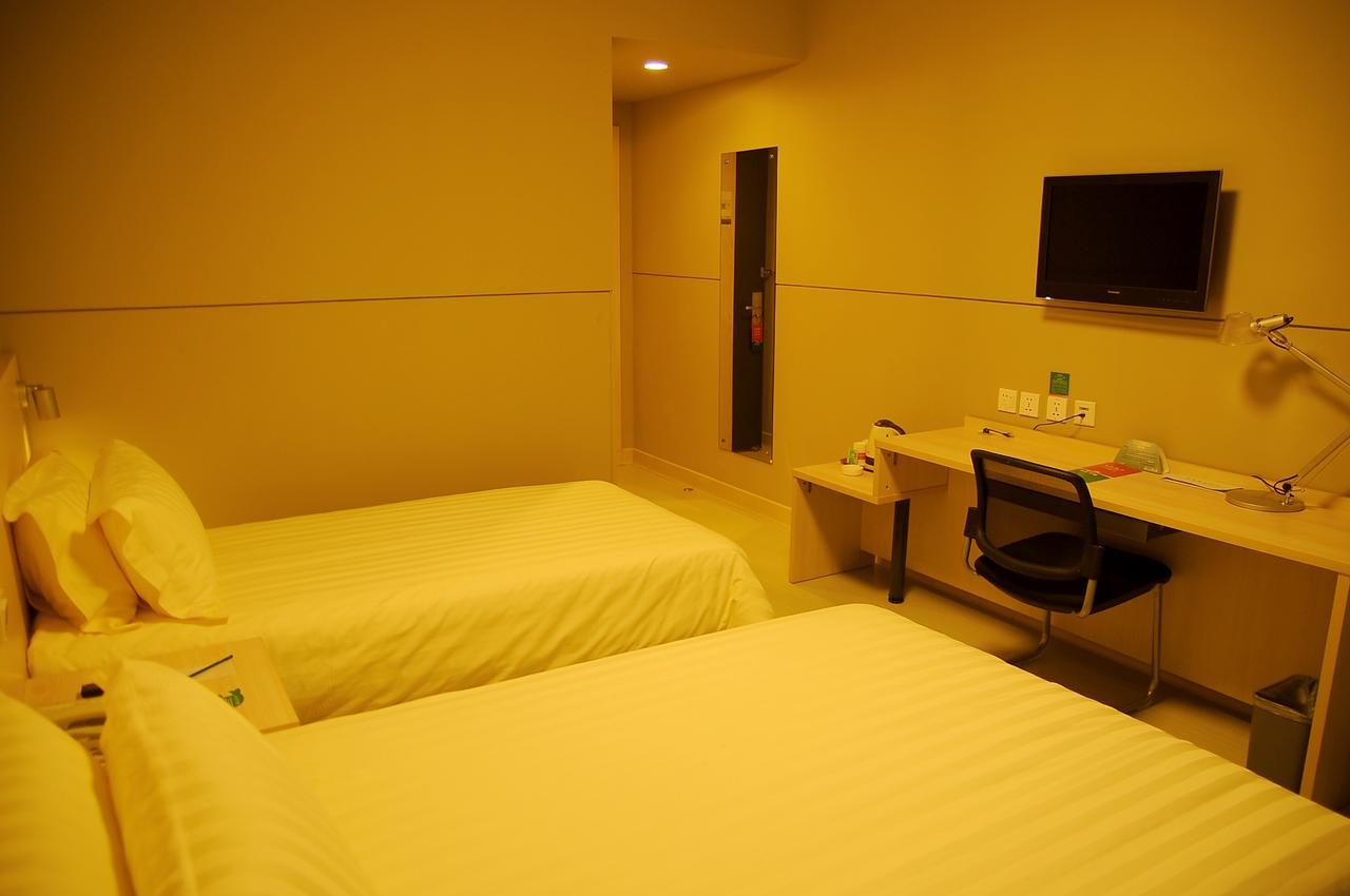 Jinjiang Inn Jining Guhuai Road Екстер'єр фото