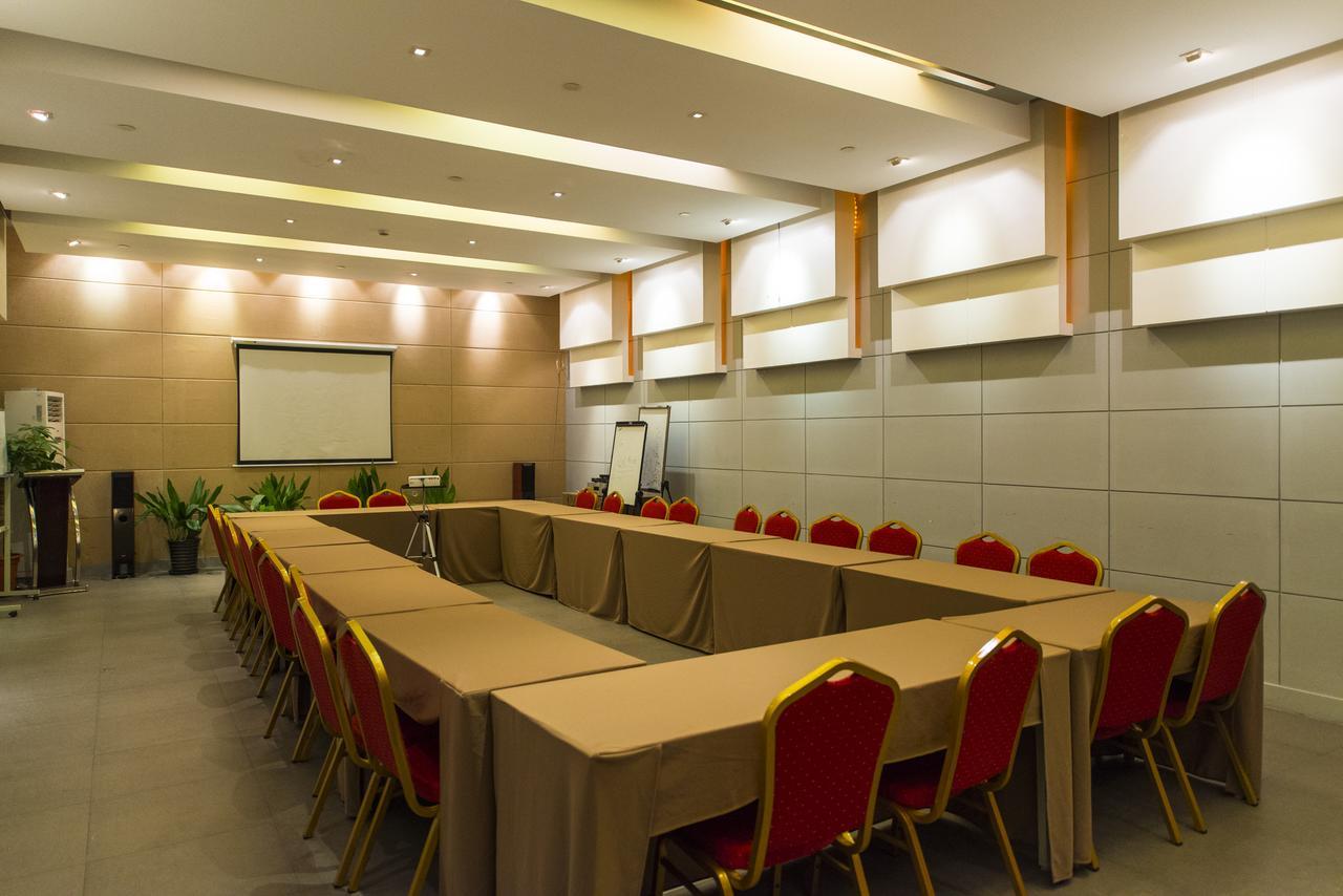Jinjiang Inn Jining Guhuai Road Екстер'єр фото